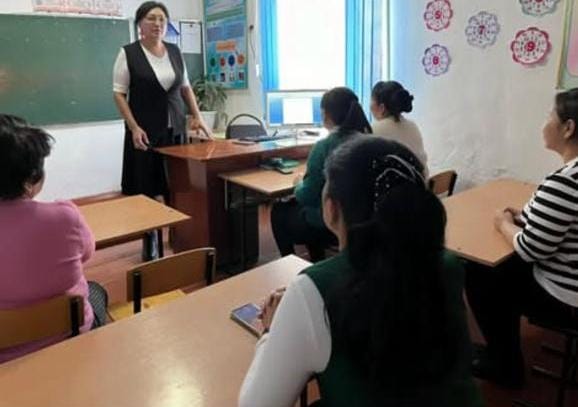 Алтын арық бастауыш мектебінде Жамбыл облысы әкімдігінің білім басқармасының  2026жылдың 17 наурыздағы №232921—05-16/191 хаты мен Аудандық білім бөлімінің 18.03.2026жыл № 495 хат негізінде  ата-анаармен және білім алушылармен Дұрыс тамақтану